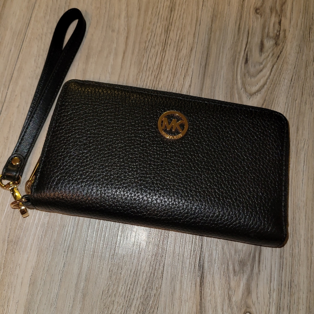 Michael Kors wallet